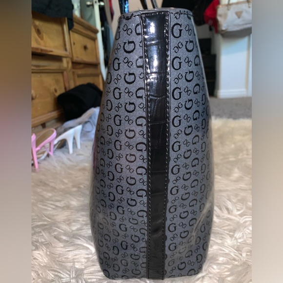 NWOT GUESS Designer Tote Bag Dark Grey/Black - Picture 8 of 10